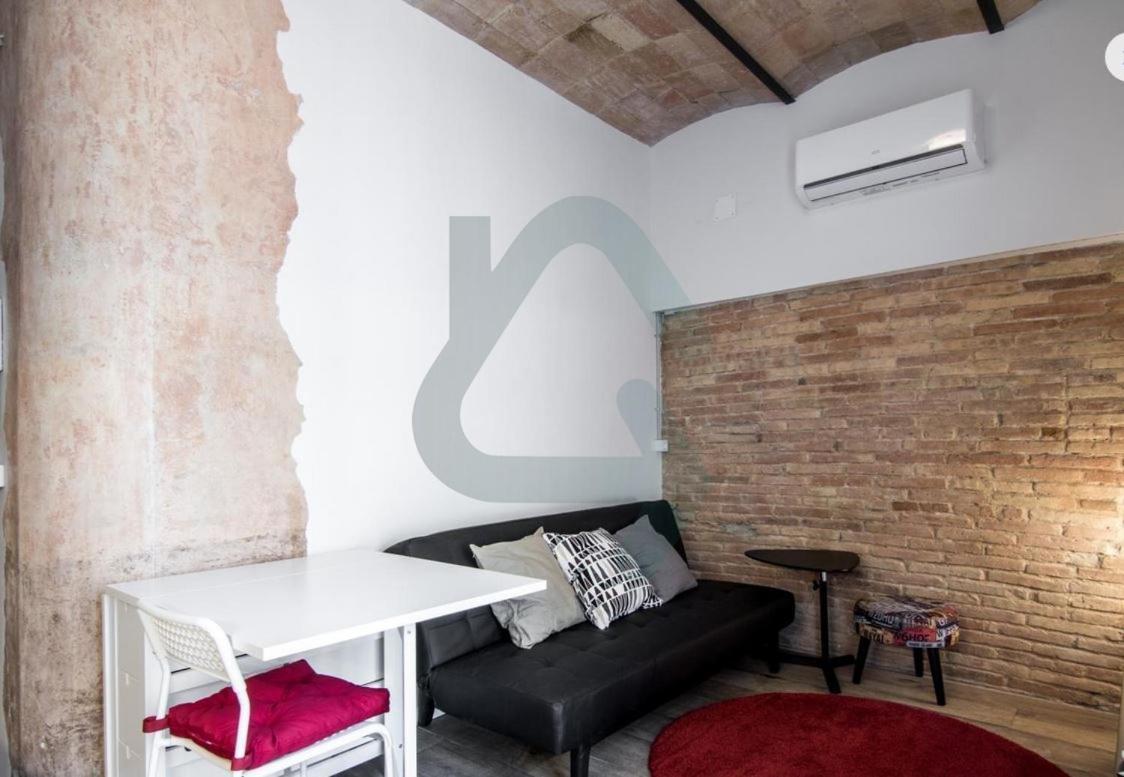 Cozy Apartment In Sants Barcelona Buitenkant foto